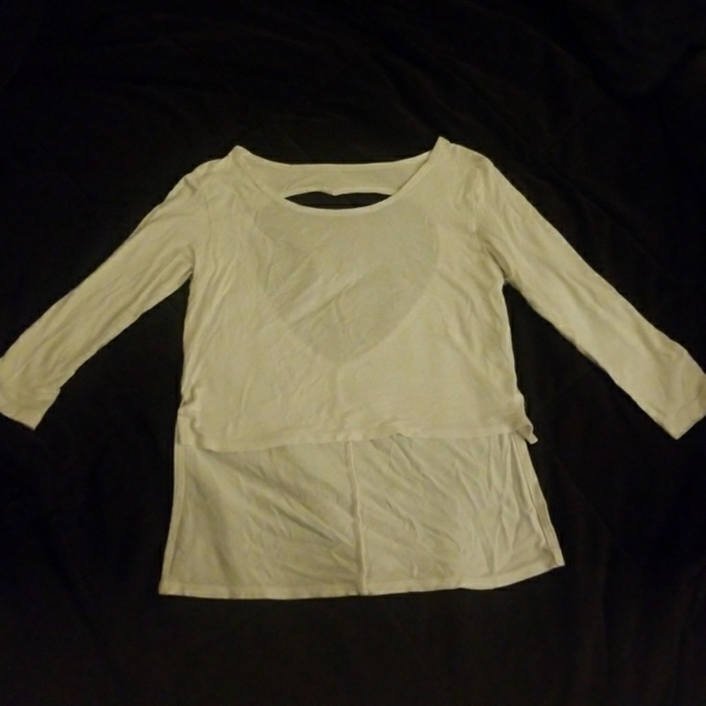 White 3/4 sleeve shirt